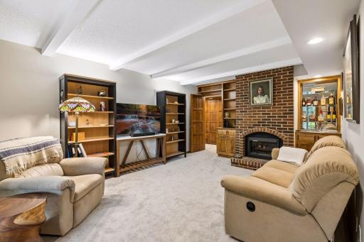 5501 Dewey Hill Road, 140, Minneapolis, MN 55439