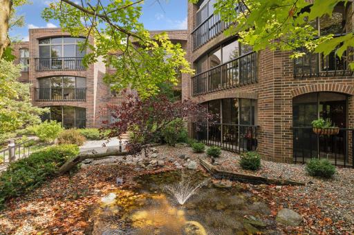 5501 Dewey Hill Road, 140, Minneapolis, MN 55439