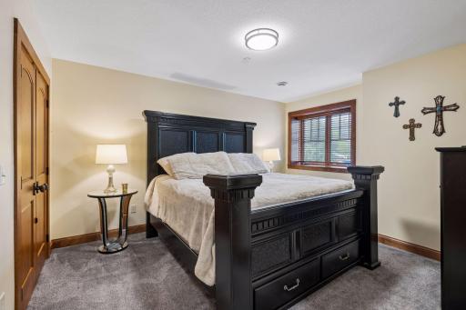 36738 Oriole Avenue, Lindstrom, MN 55045