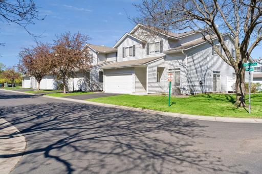 634 Roundhouse Street, Shakopee, MN 55379