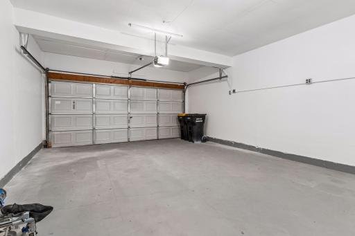 634 Roundhouse Street, Shakopee, MN 55379