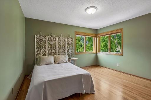 10416 Briar Circle, Bloomington, MN 55437