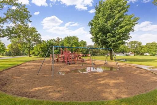 10416 Briar Circle, Bloomington, MN 55437