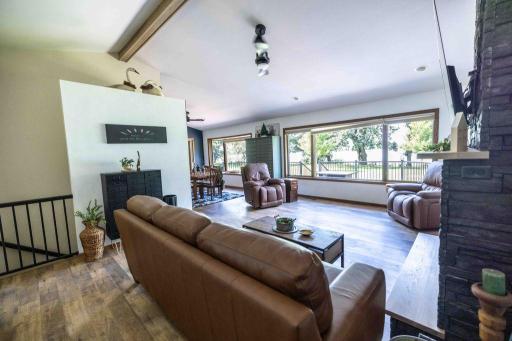 4 S Fox Lake Drive E, Sherburn, MN 56171