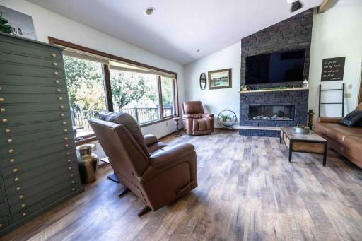 4 S Fox Lake Drive E, Sherburn, MN 56171