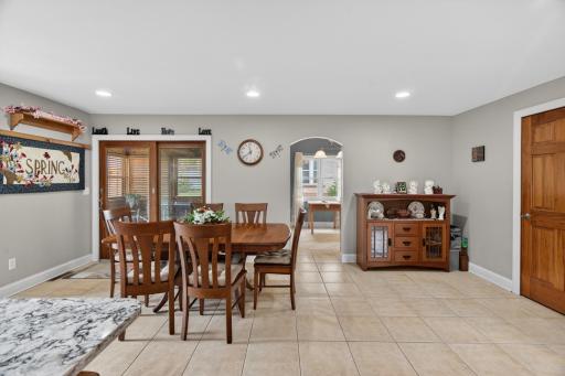 612 S Oak Street, Lake City, MN 55041