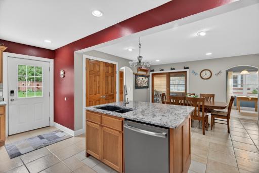 612 S Oak Street, Lake City, MN 55041