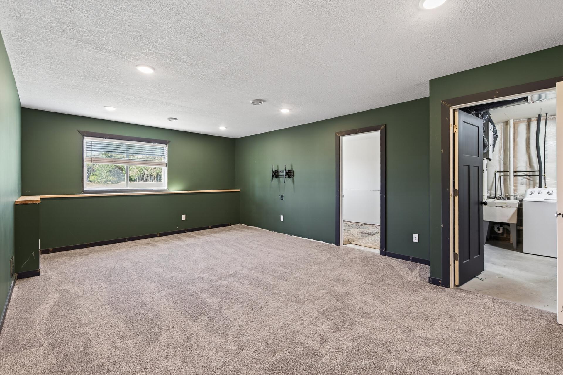 40_2130_357th40_mls.jpg