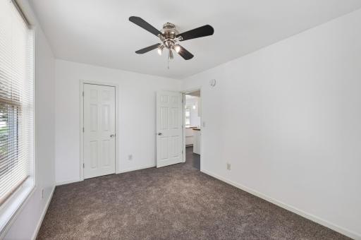 144 8th Avenue S, South Saint Paul, MN 55075