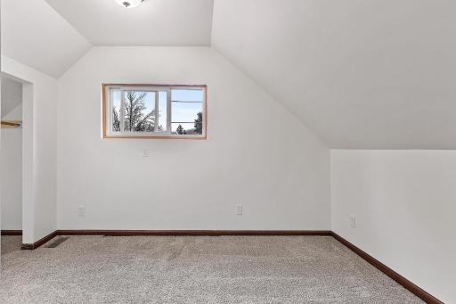 144 8th Avenue S, South Saint Paul, MN 55075