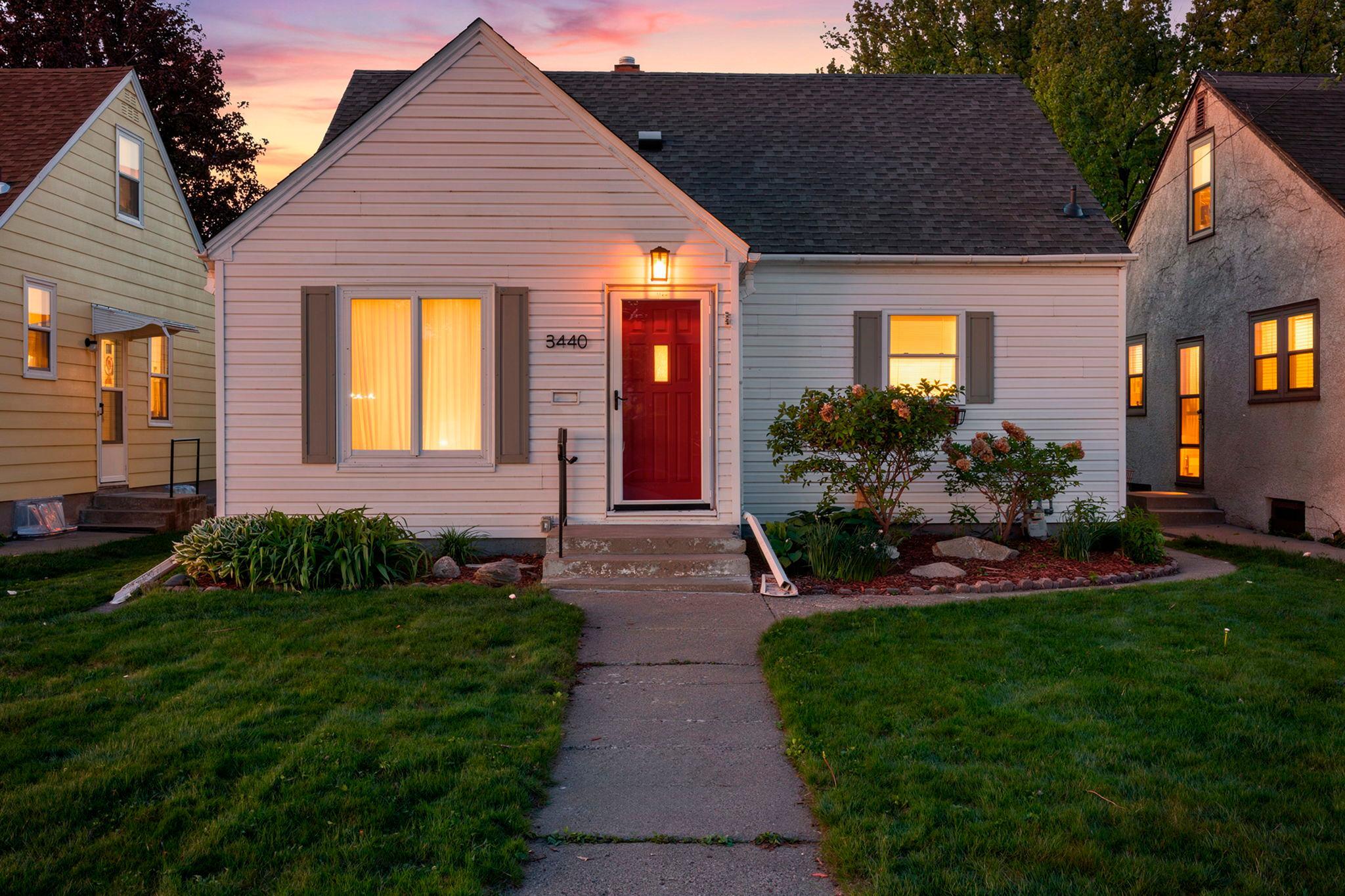 Welcome to this charming 3-bedroom, 1-bathroom home in Minneapolis. Ideally situated within walking distance to Lake Nokomis.