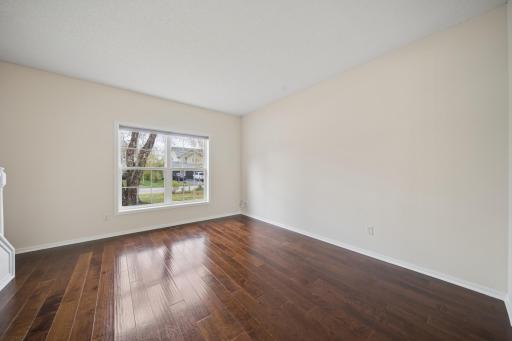 221 Butternut Circle, Carver, MN 55315