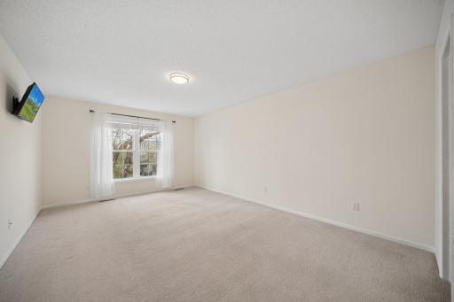 221 Butternut Circle, Carver, MN 55315