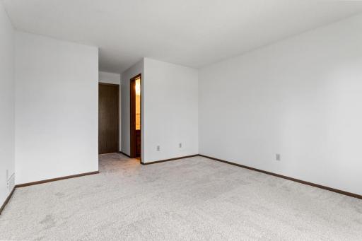 1115 Landmark Trail S, Hopkins, MN 55343