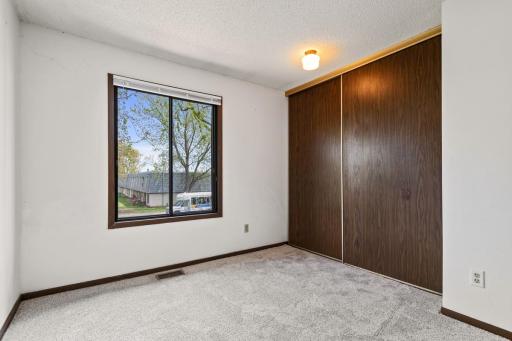 1115 Landmark Trail S, Hopkins, MN 55343
