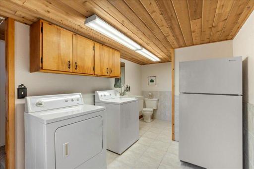 12750 Lake Edward Beach Lane, Merrifield, MN 56465