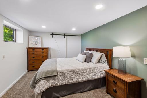 2085 Austin Circle, Shakopee, MN 55379