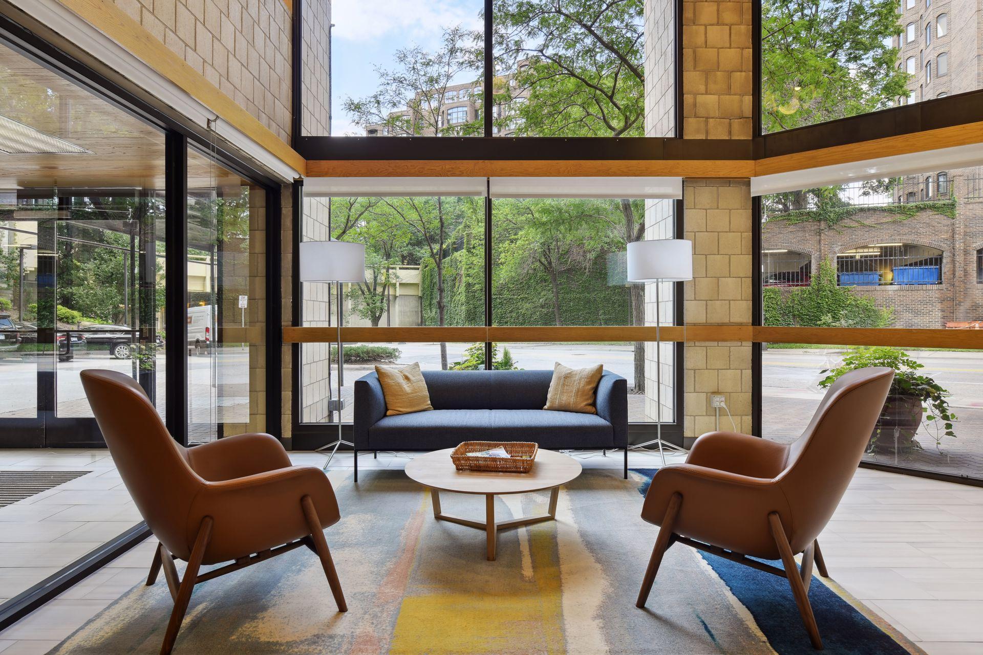 1225 LaSalle Lobby