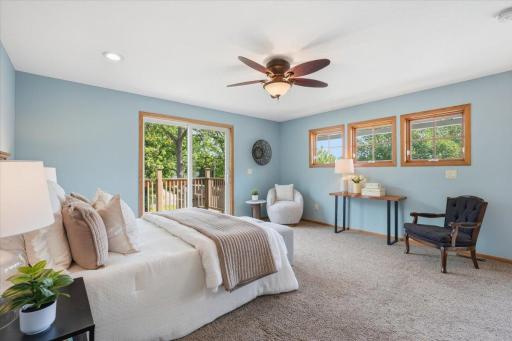 357 6th Street N, Bayport, MN 55003