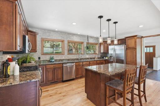 357 6th Street N, Bayport, MN 55003