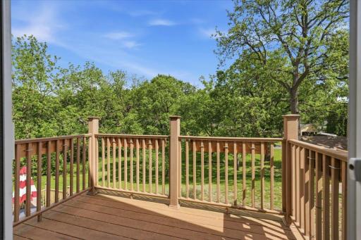 357 6th Street N, Bayport, MN 55003