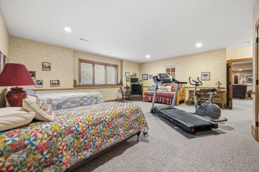 526 24th Avenue S, Fargo, ND 58103