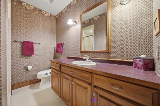 526 24th Avenue S, Fargo, ND 58103