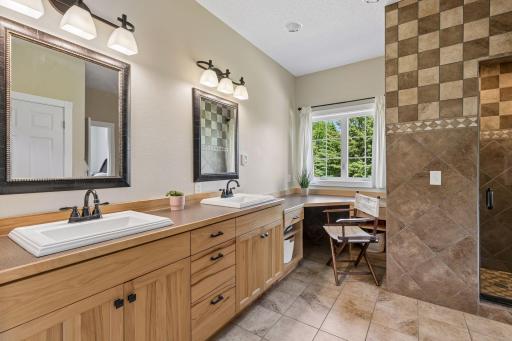 22925 Greenland Lane, Elysian, MN 56028