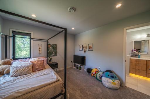 Bedroom 5 (Upstairs)
