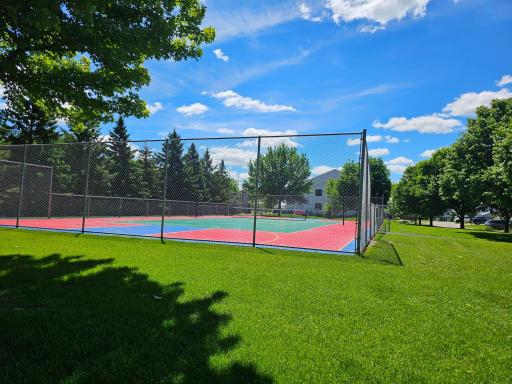 Association also includes a nice tennis court