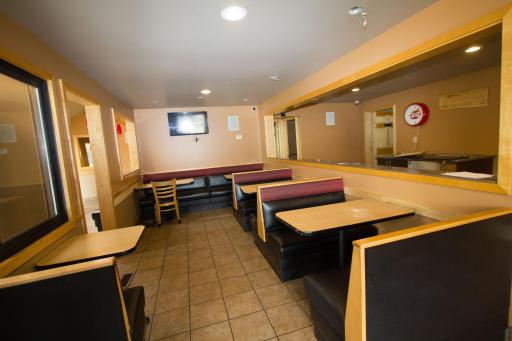 DINING AREA.jpg