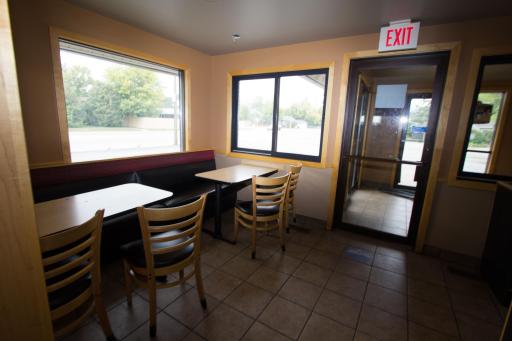 NORTH DINETTE.jpg