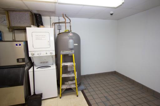 WATER HEATER.jpg