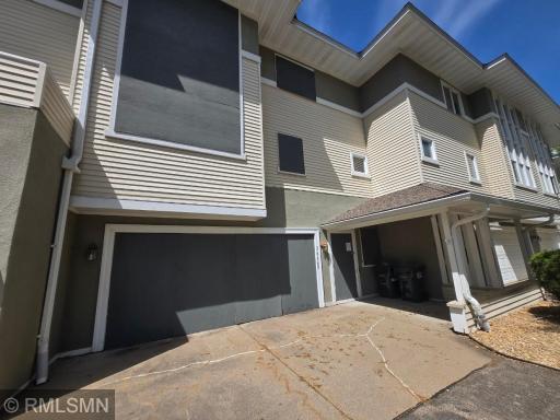 3664 Abbey Way, B, Saint Paul, MN 55123