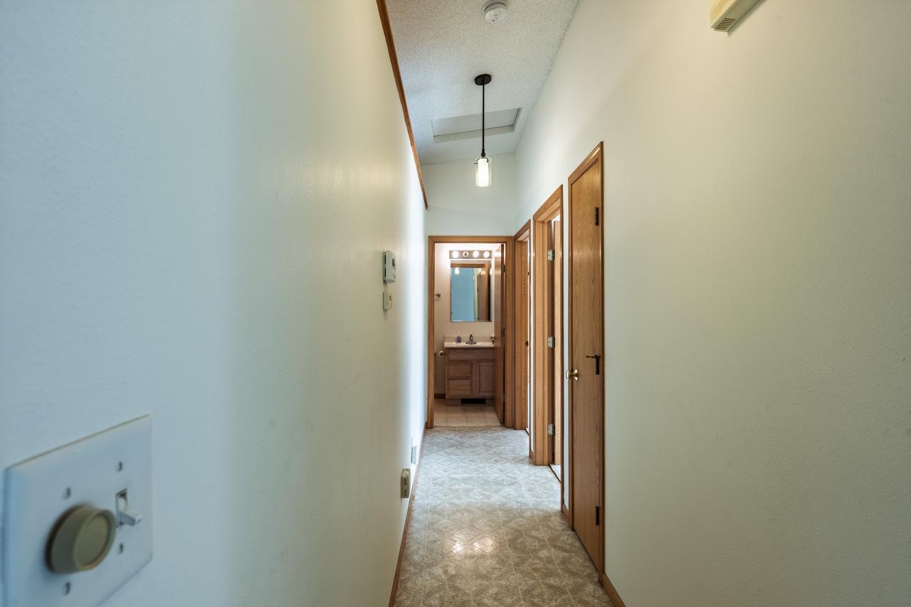 _JLF9879-HDR.jpg