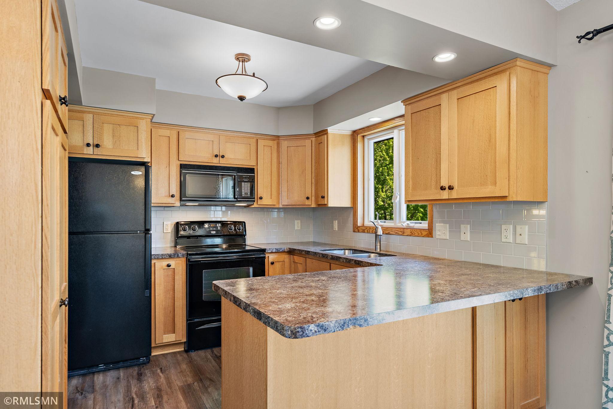 8-web-or-mls-3220-marlin-ave.jpg