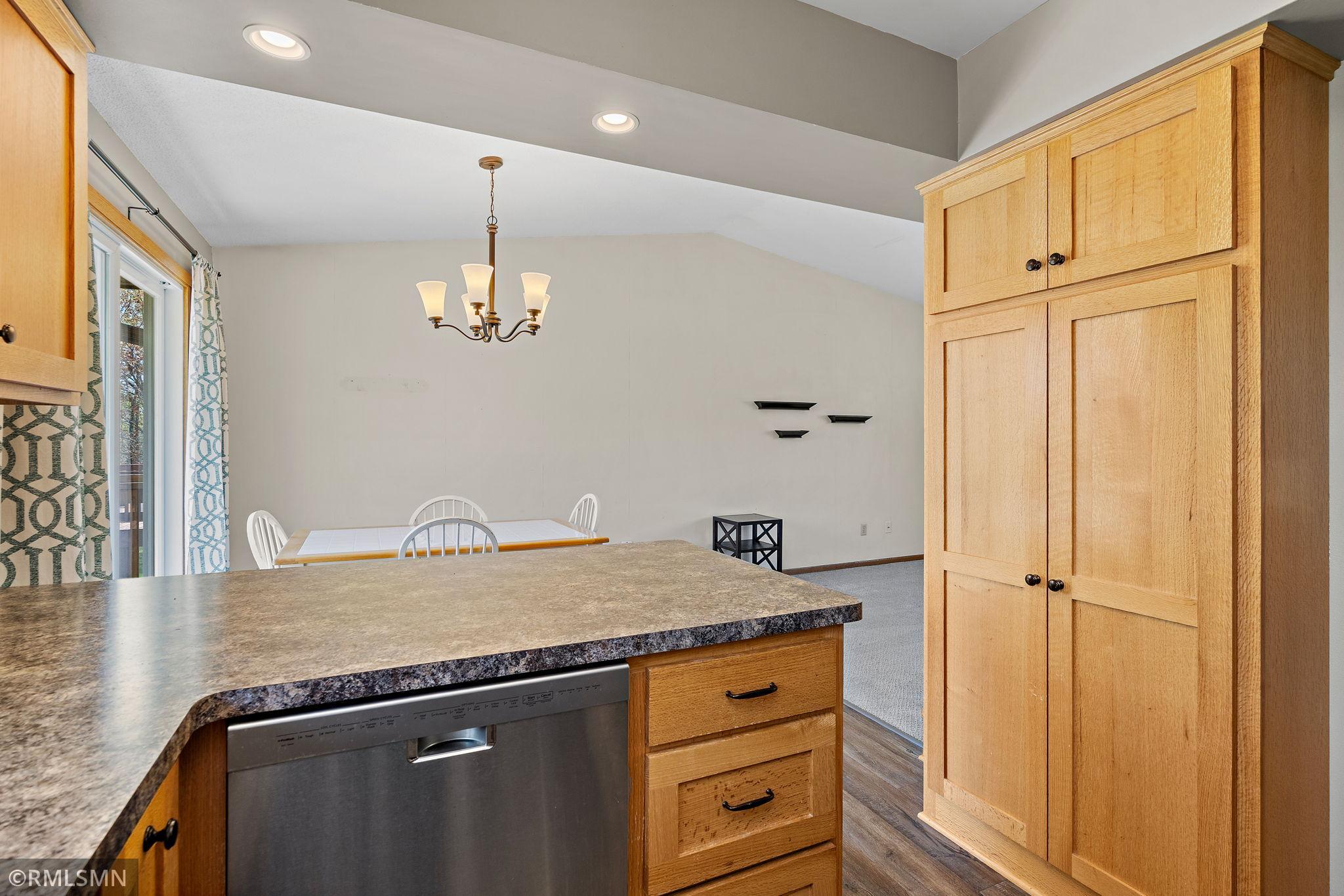 10-web-or-mls-3220-marlin-ave.jpg