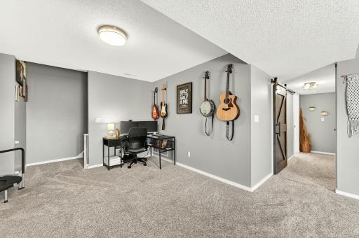 4956 4th Street NW, Rochester, MN 55901