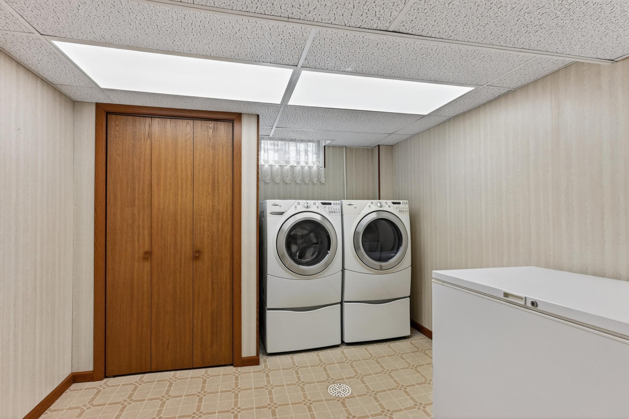 Nice sized laundry room
