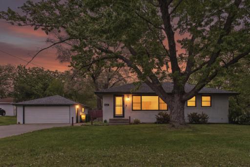 6924 Drew Avenue N, Brooklyn Center, MN 55429