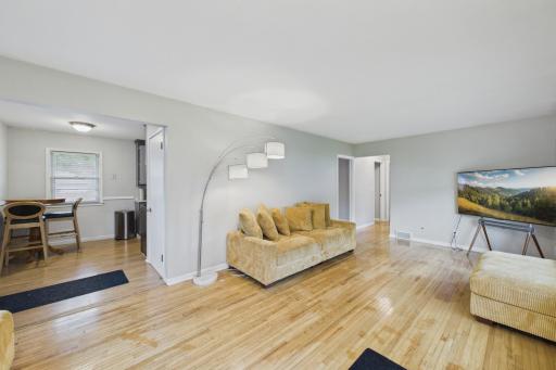 6924 Drew Avenue N, Brooklyn Center, MN 55429