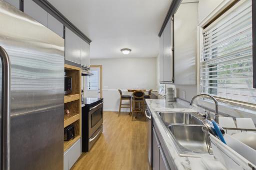 6924 Drew Avenue N, Brooklyn Center, MN 55429