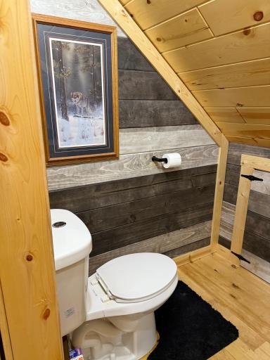 37590 Degerstrom Road, Askov, MN 55704