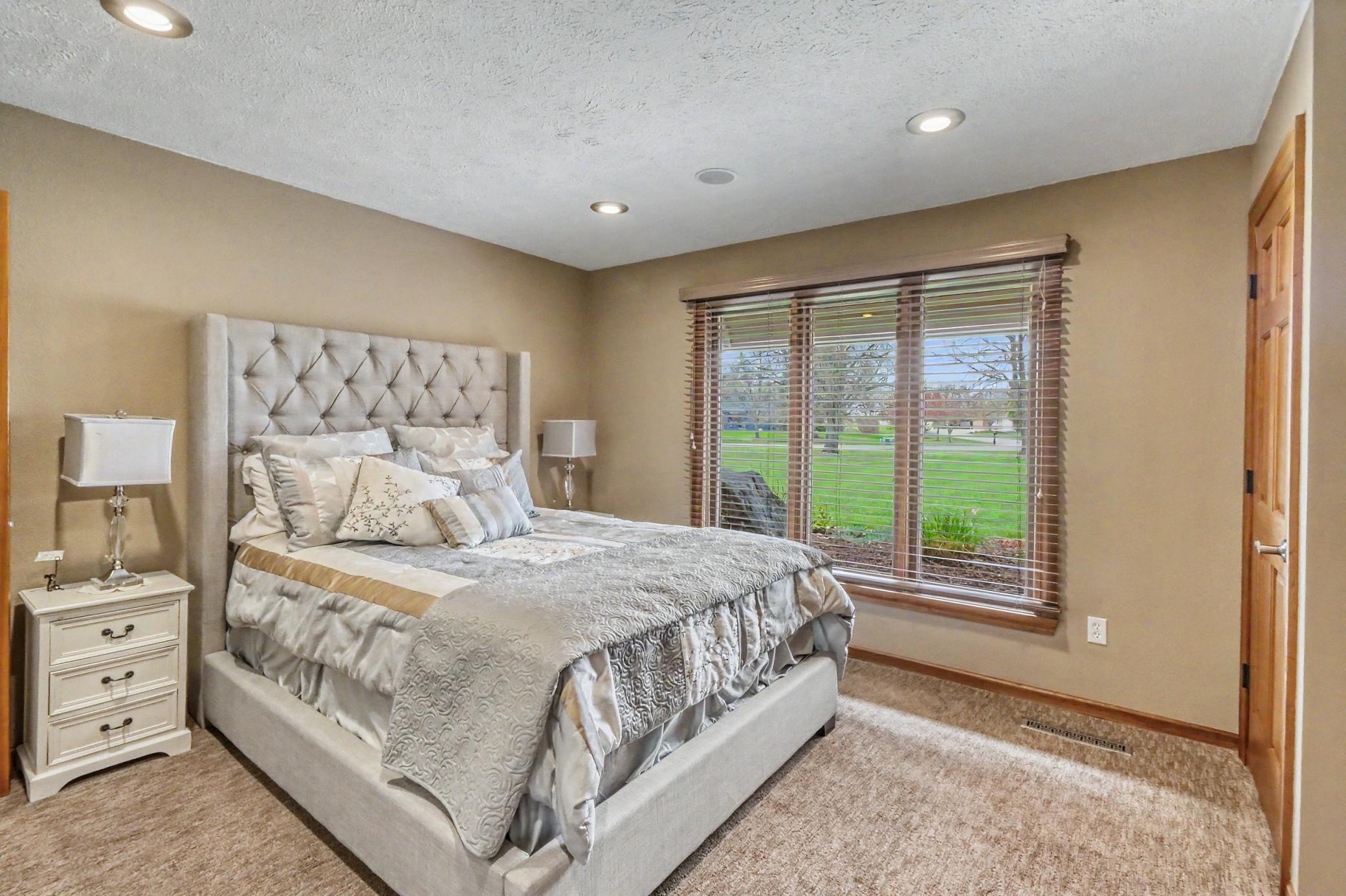 10Bedroom2_1-3264.jpeg