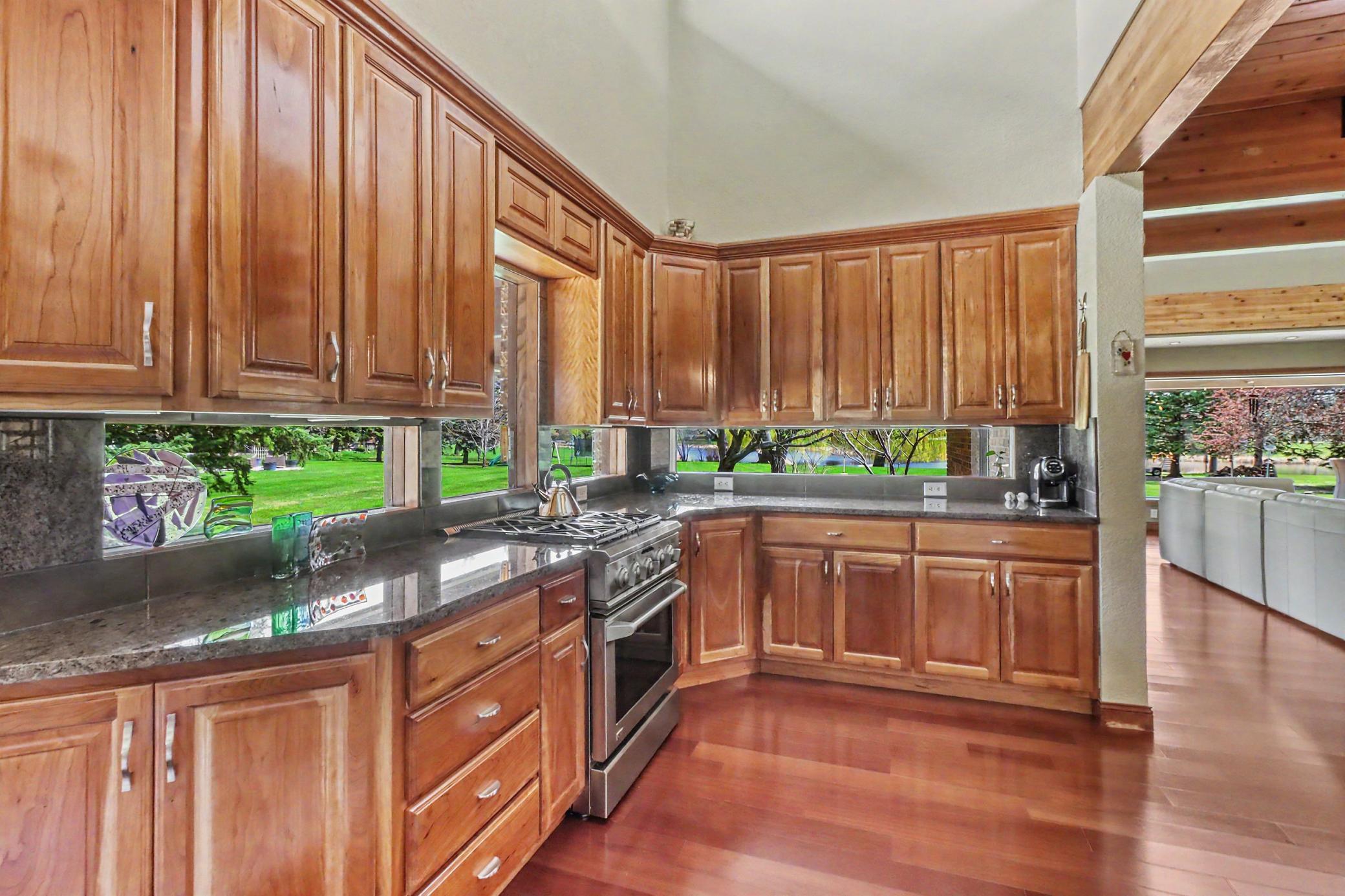 4Kitchen1_90-3264.jpeg