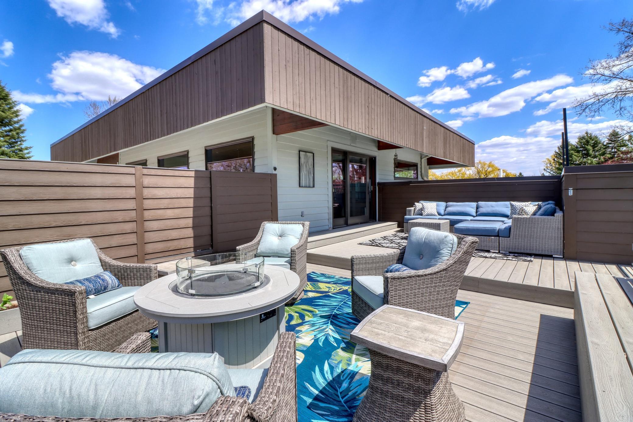 23Rooftop_Patio1_5-3264.jpg