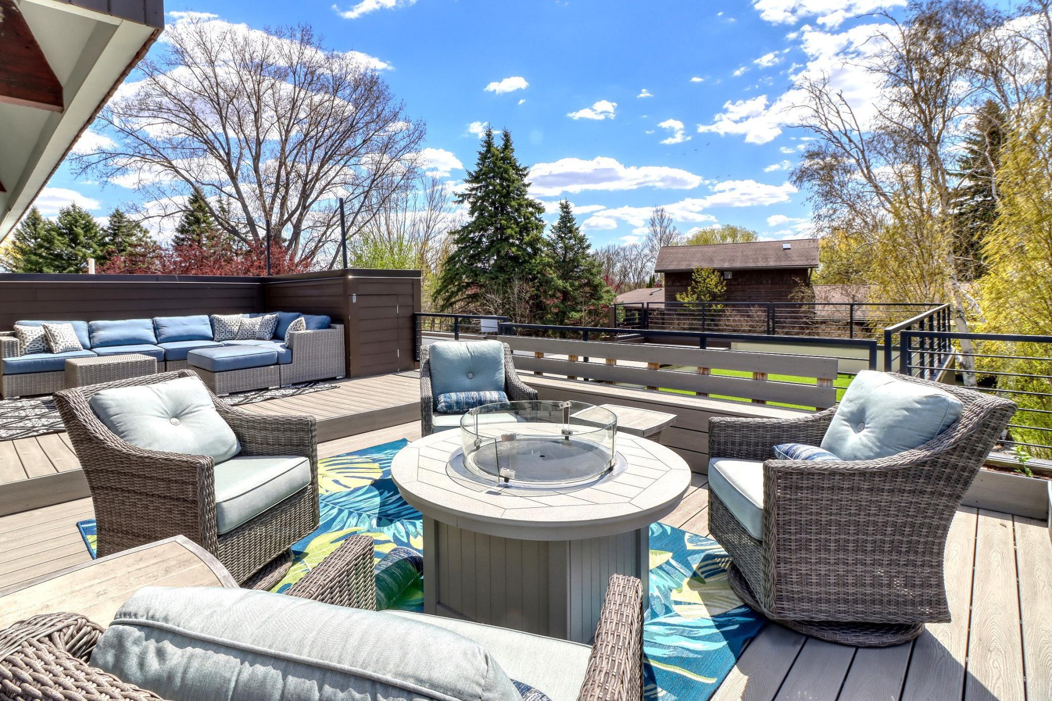 23Rooftop_Patio1_2-3264.jpg