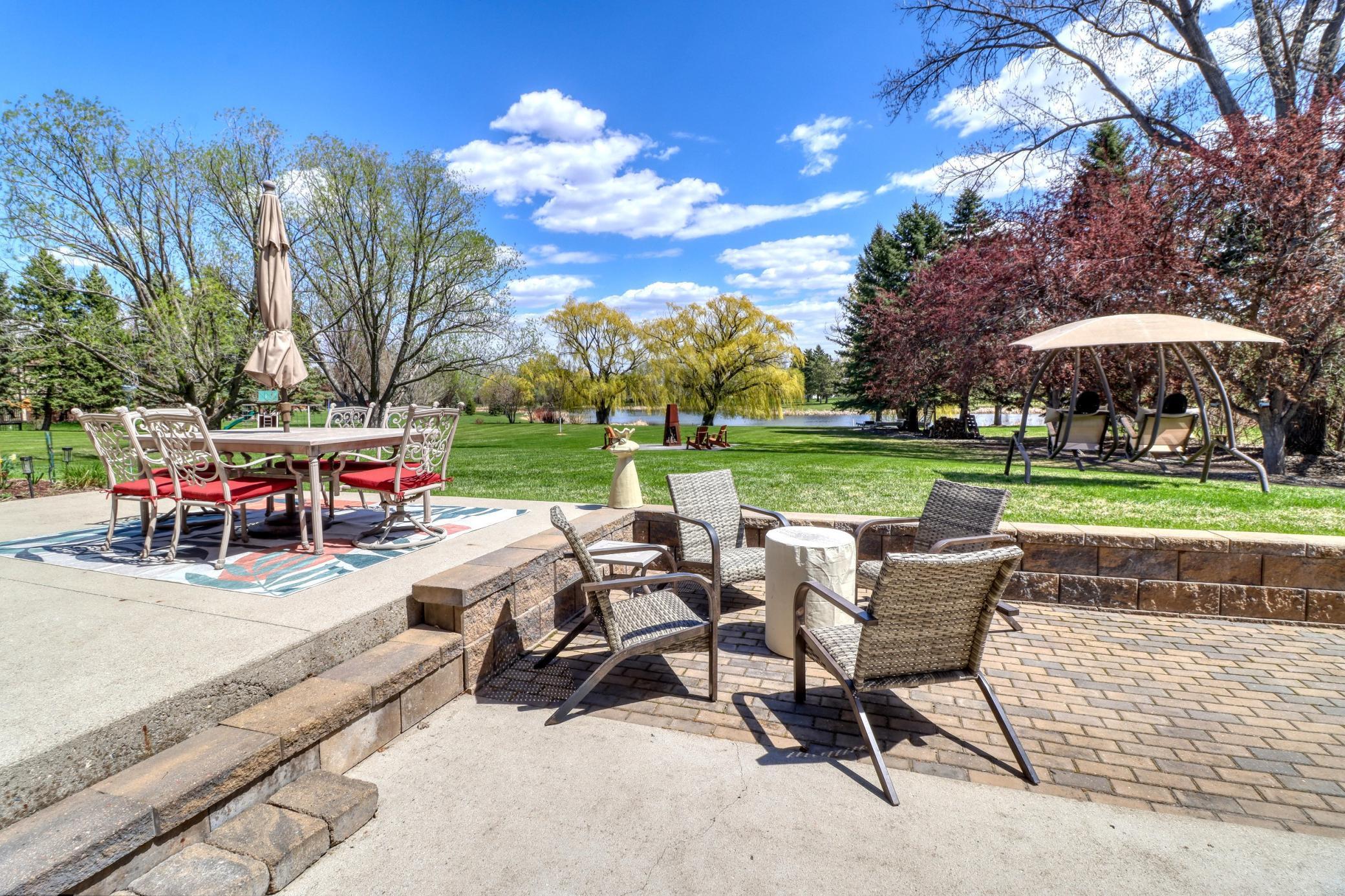 Backyard_Patio1_2-3264.jpg