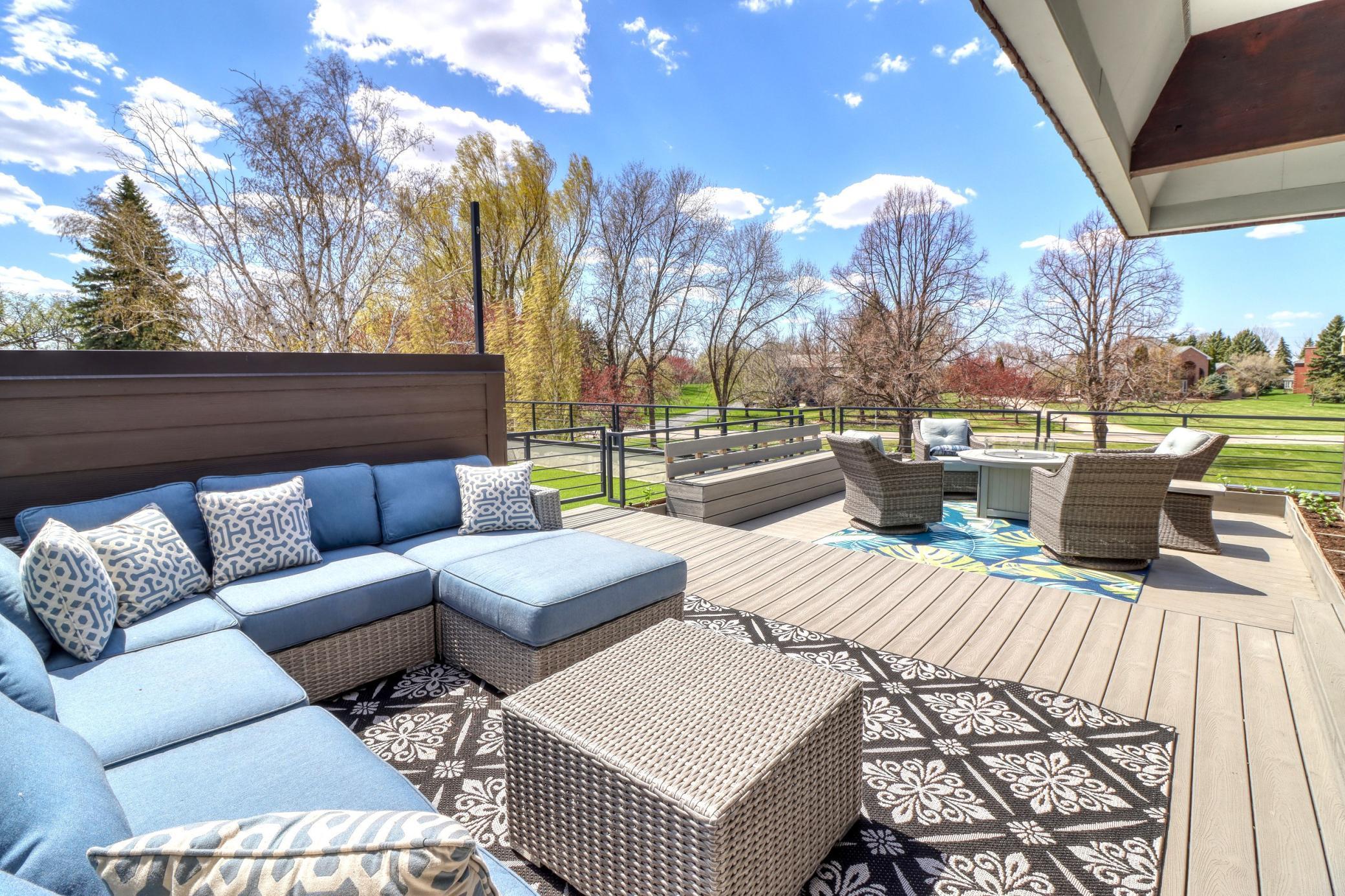 23Rooftop_Patio1_1-3264.jpg