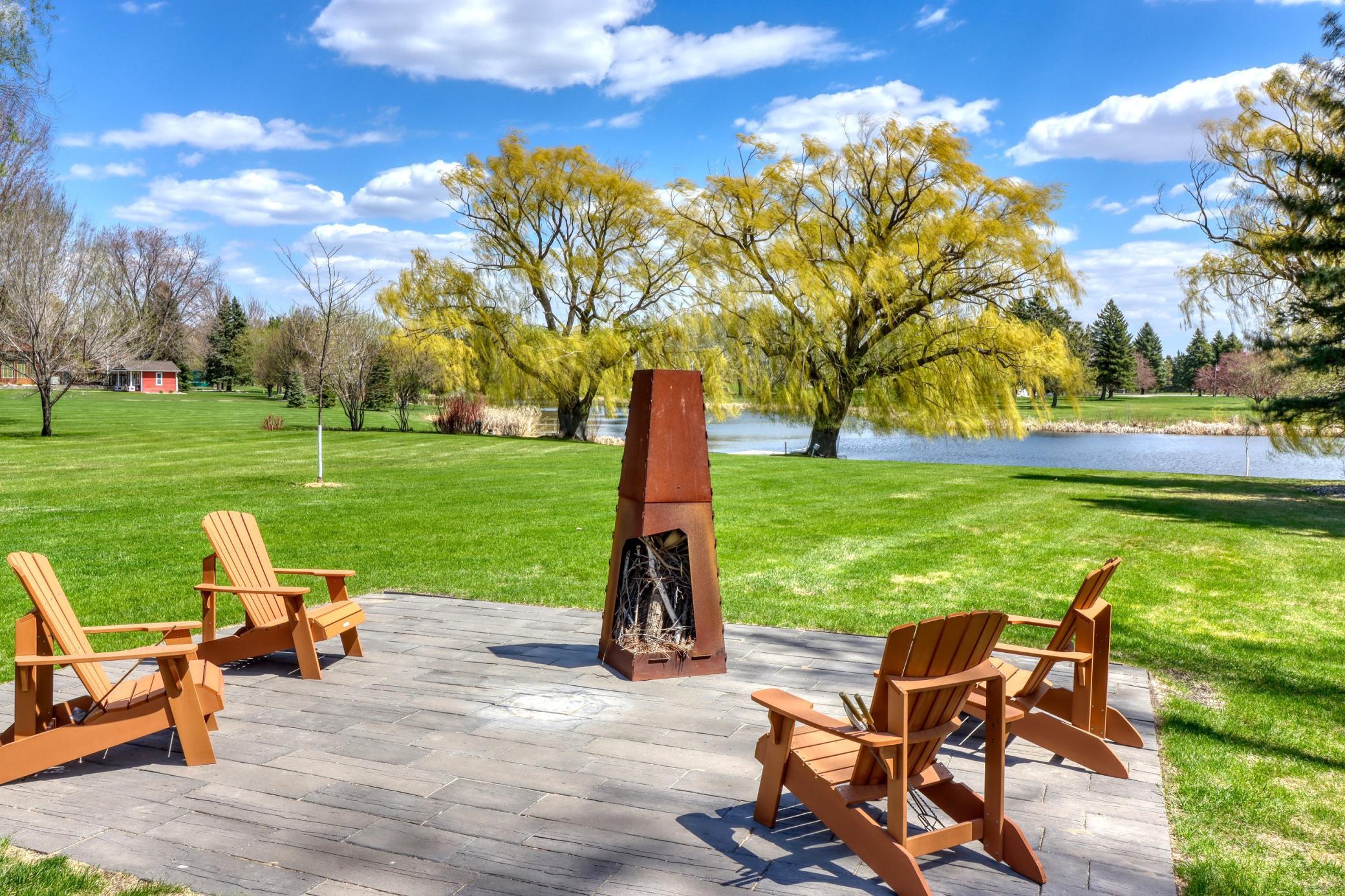 Backyard_firepit1_1-3264.jpg